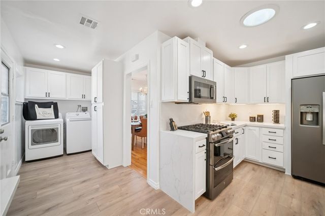 2523 Eckleson, Lakewood, CA 90712