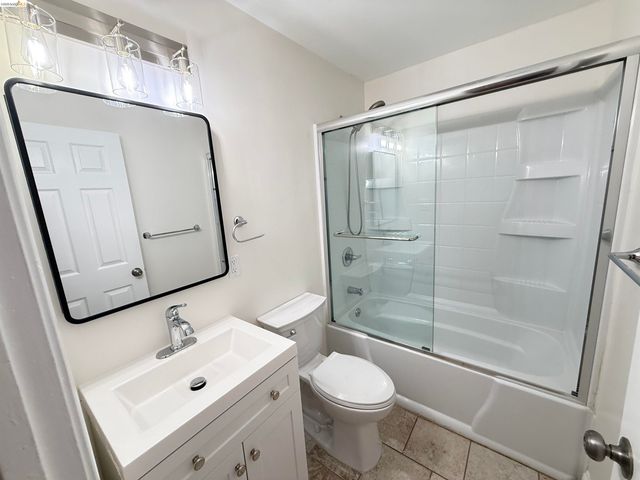 8096 Juniper Ave, Newark, CA 94560