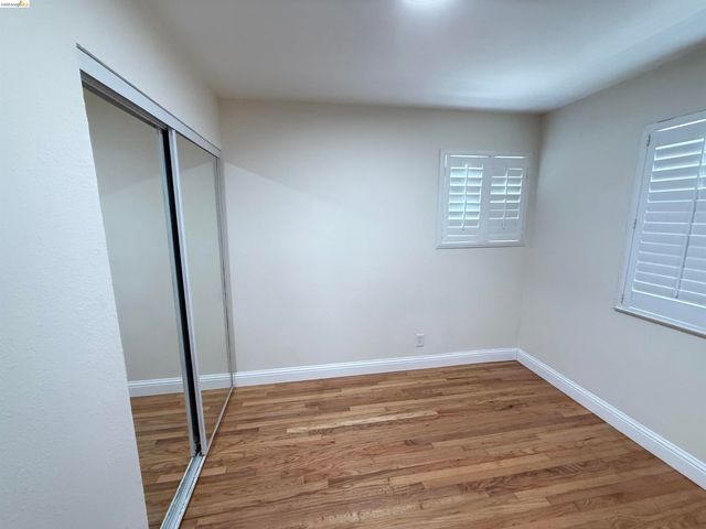 8096 Juniper Ave, Newark, CA 94560