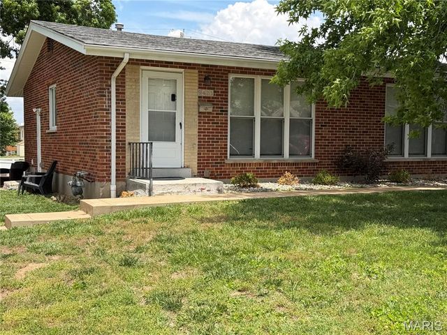 9421 Stansberry Avenue, St Louis, MO 63134
