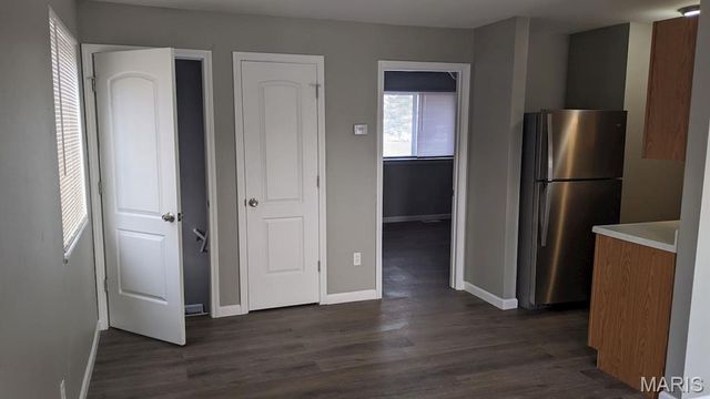 9421 Stansberry Avenue, St Louis, MO 63134