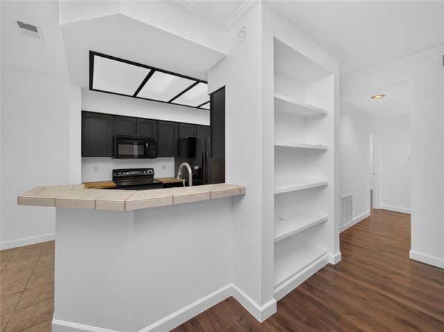 4711 Spicewood Springs RD 168, Austin, TX 78759