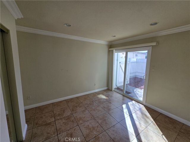 4862 Kona Drive C, Huntington Beach, CA 92649
