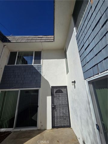 4862 Kona Drive C, Huntington Beach, CA 92649