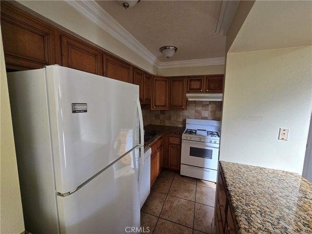 4862 Kona Drive C, Huntington Beach, CA 92649