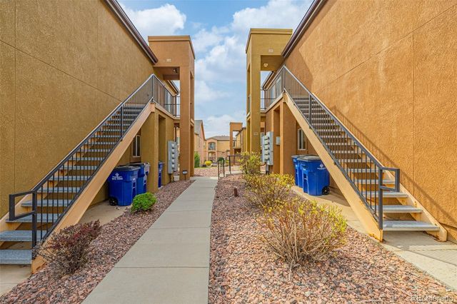 4888 Kerry Lynn View 101, Colorado Springs, CO 80922
