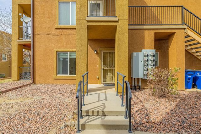 4888 Kerry Lynn View 101, Colorado Springs, CO 80922