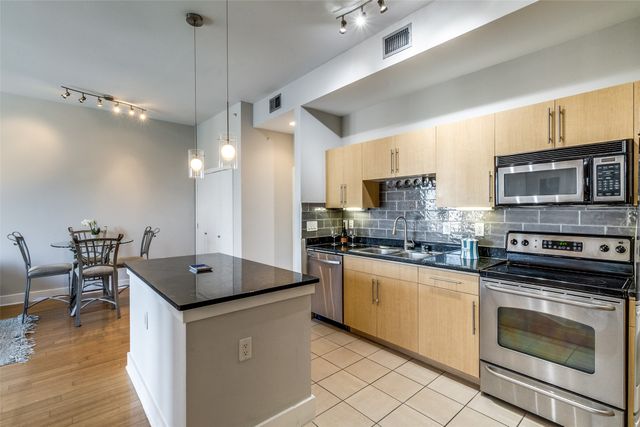 4605 Cedar Springs Road 336, Dallas, TX 75219