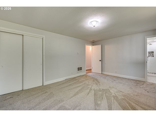 15015 Ne 74TH St, Vancouver, WA 98682
