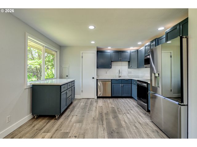 15015 Ne 74TH St, Vancouver, WA 98682