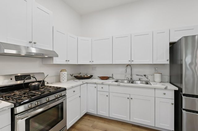 527 Faxon Avenue, San Francisco, CA 94112