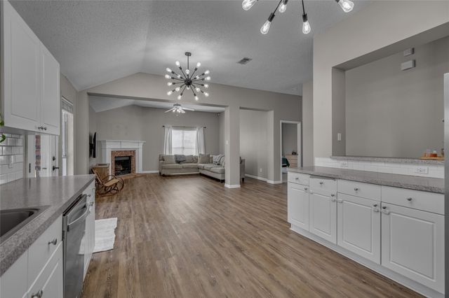 138 Cottonwood Lane, Little Elm, TX 75068