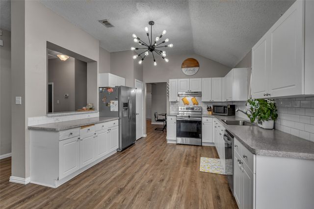 138 Cottonwood Lane, Little Elm, TX 75068