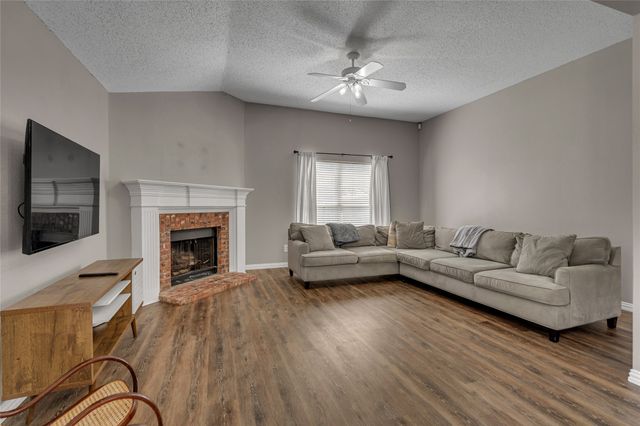 138 Cottonwood Lane, Little Elm, TX 75068