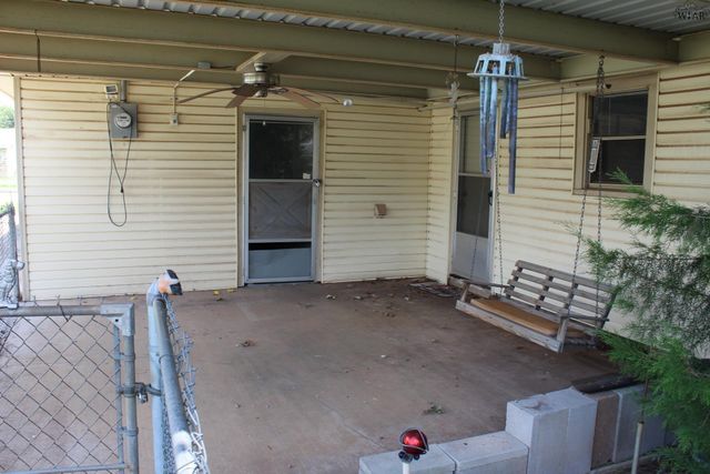 4202 FEATHERSTON AVENUE, Wichita Falls, TX 76308