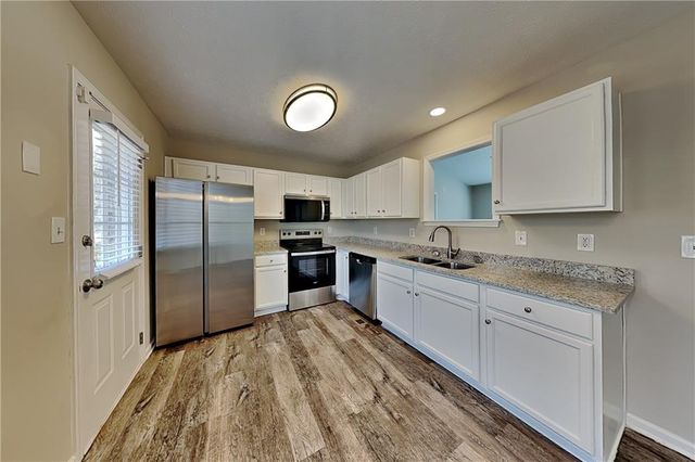 178 Colton Drive, Dallas, GA 30132