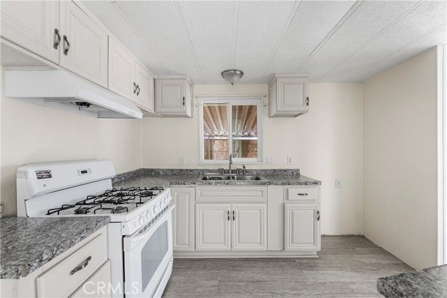 3300 15th 219, Rosamond, CA 93560