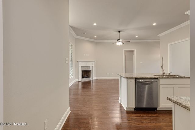 902 Deer Meadow Boulevard, Broussard, LA 70518