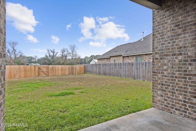 902 Deer Meadow Boulevard, Broussard, LA 70518