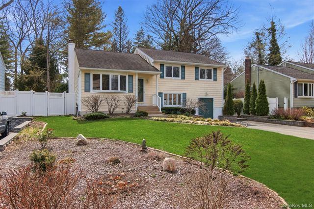 24 Aldrich Street, Huntington Station, NY 11746