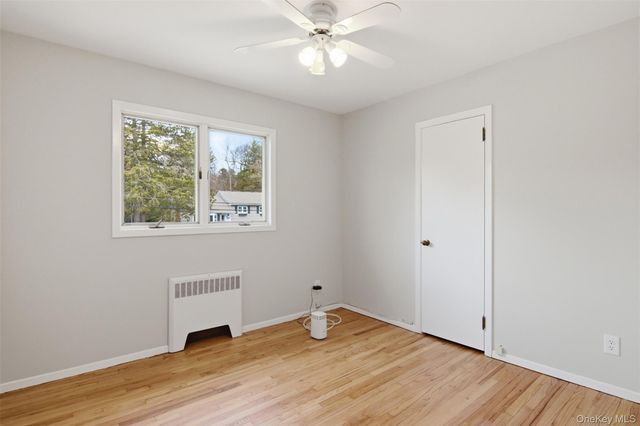 24 Aldrich Street, Huntington Station, NY 11746