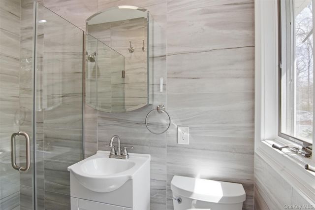 24 Aldrich Street, Huntington Station, NY 11746