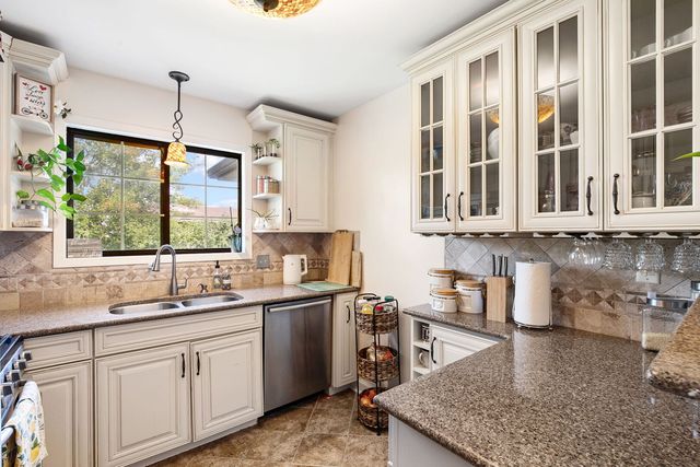 2249 N Enlund Drive 4, Palatine, IL 60074