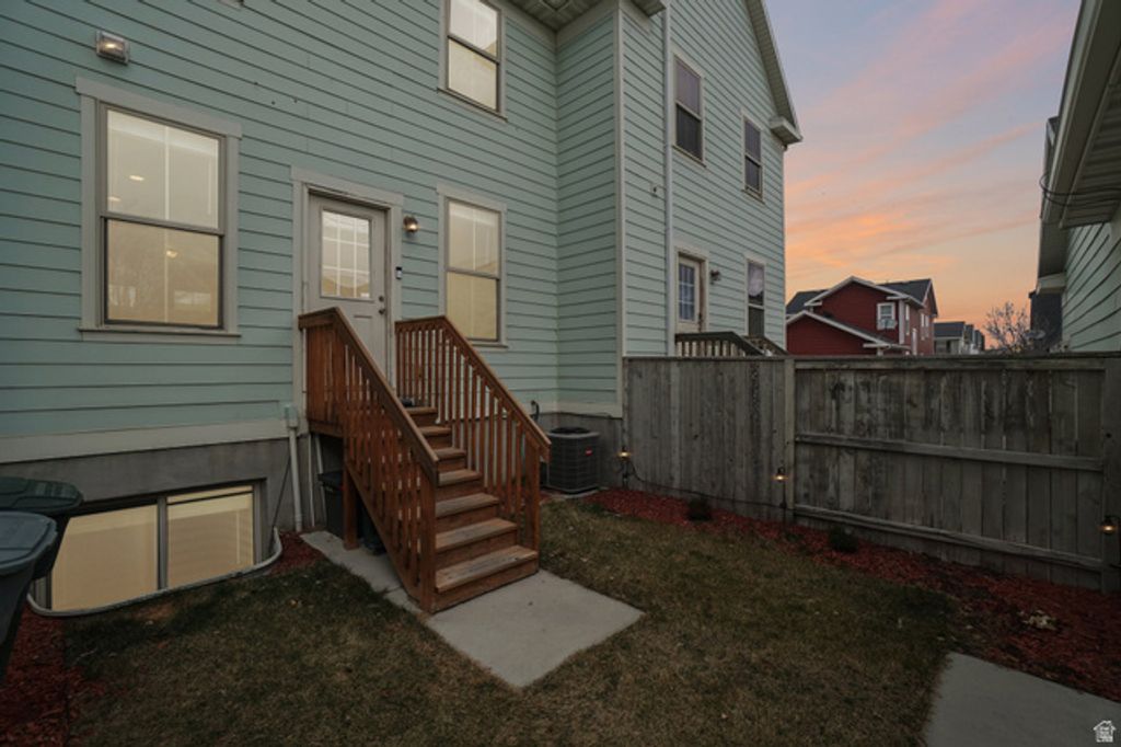 Image 40 of property listing at 10693 S TOPVIEW RD, South Jordan, UT 84095