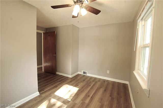 34 Kenmore Avenue, Barberton, OH 44203