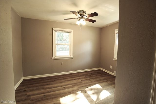 34 Kenmore Avenue, Barberton, OH 44203