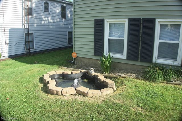 34 Kenmore Avenue, Barberton, OH 44203