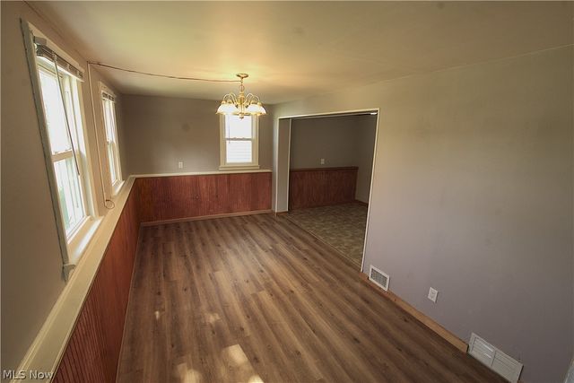 34 Kenmore Avenue, Barberton, OH 44203