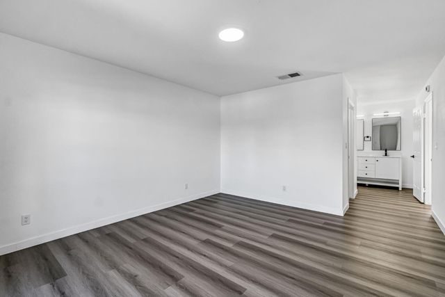 4121 W Michigan Avenue, Fresno, CA 93722