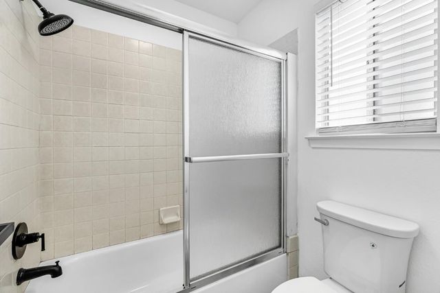 4121 W Michigan Avenue, Fresno, CA 93722