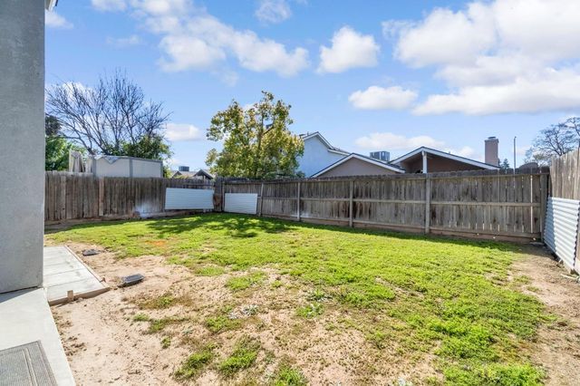 4121 W Michigan Avenue, Fresno, CA 93722