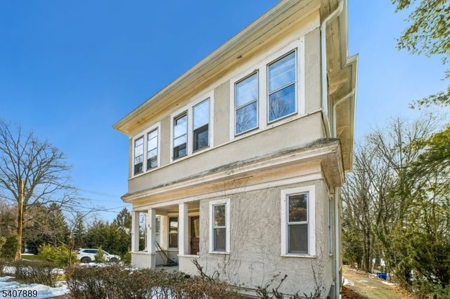92 Hobart Ave, Millburn Twp., NJ 07078