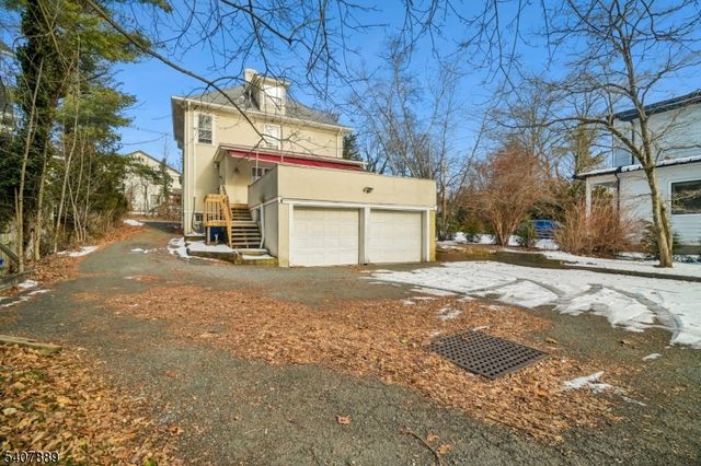 92 Hobart Ave, Millburn Twp., NJ 07078