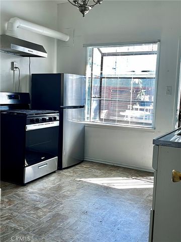 10443 Magnolia Boulevard, North Hollywood, CA 91601