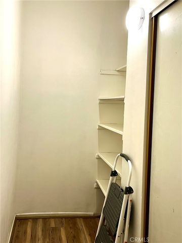 10443 Magnolia Boulevard, North Hollywood, CA 91601