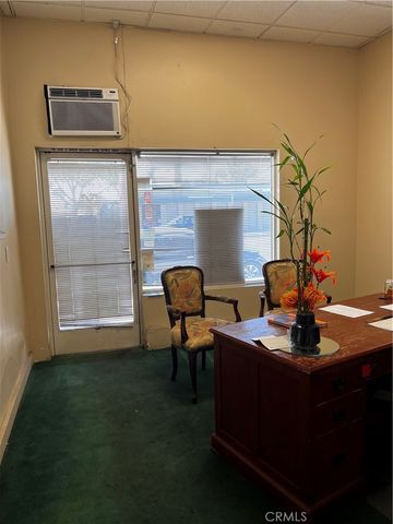 10443 Magnolia Boulevard, North Hollywood, CA 91601