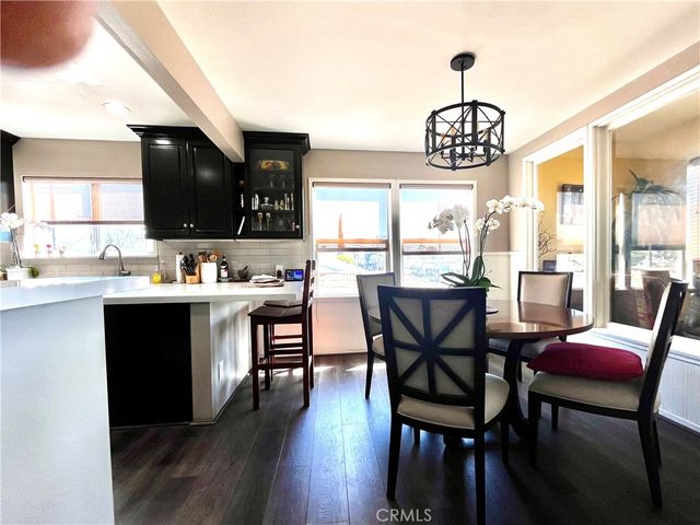 10443 Magnolia Boulevard, North Hollywood, CA 91601