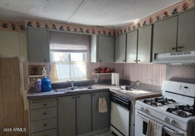 510 S COPPER BASIN Road 106, Prescott, AZ 86303