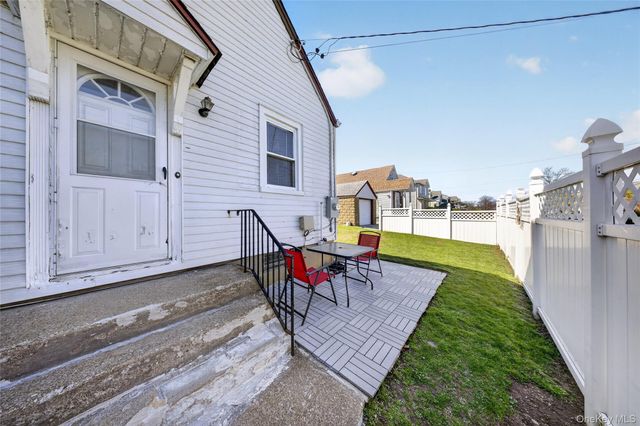 1217 Hillside Avenue, New Hyde Park, NY 11040