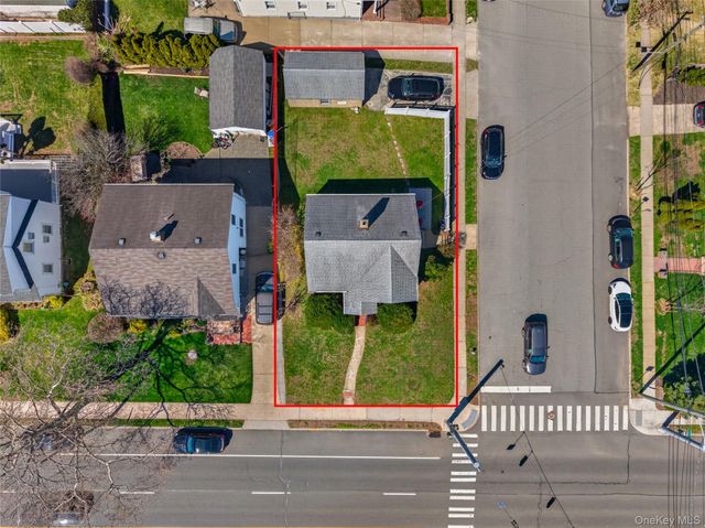 1217 Hillside Avenue, New Hyde Park, NY 11040