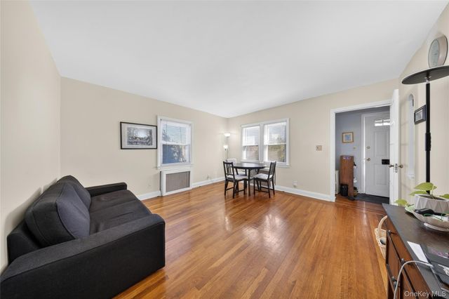 1217 Hillside Avenue, New Hyde Park, NY 11040