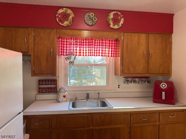 2 Peach Tree Ct, Parsippany-troy Hills Twp., NJ 07054