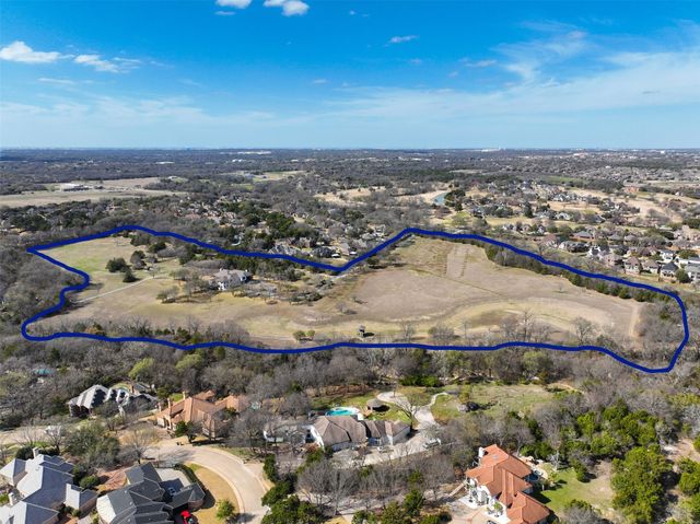 1000 W Wintergreen Road, Desoto, TX 75115
