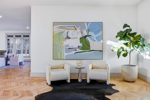 1000 W Wintergreen Road, Desoto, TX 75115