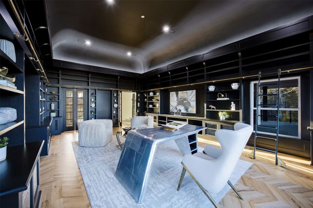 1000 W Wintergreen Road, Desoto, TX 75115