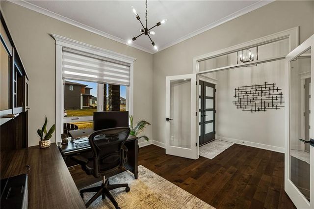 9310 Carbondale Street, Lenexa, KS 66227